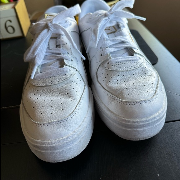 Puma Women’s White CA Pro Classic Sneakers, size 10 - Picture 4 of 6